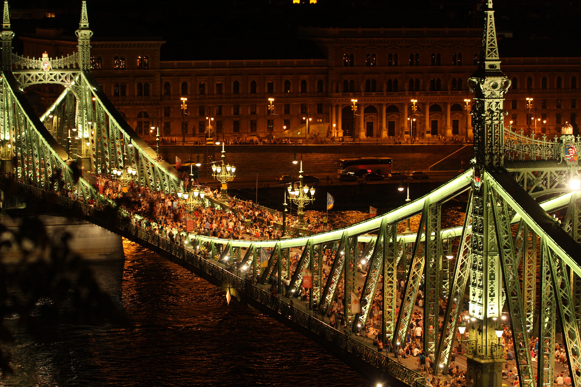 Budapest (Photo License: CC BY-NC-ND 2.0)